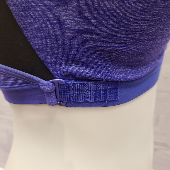 Victoria's Secret Sport - Sports Bra 34DD - Picture 4 of 9